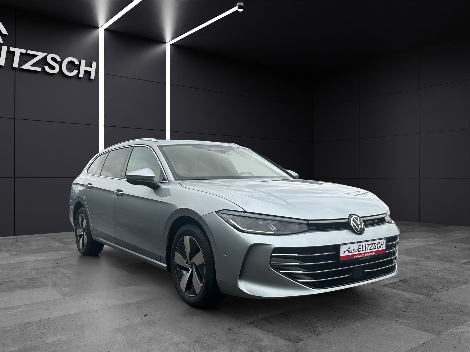 Fahrzeugabbildung Volkswagen Passat VOLL MatrixLED Standhzg AHK Pano Leder HU