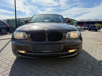 BMW 120 - 1