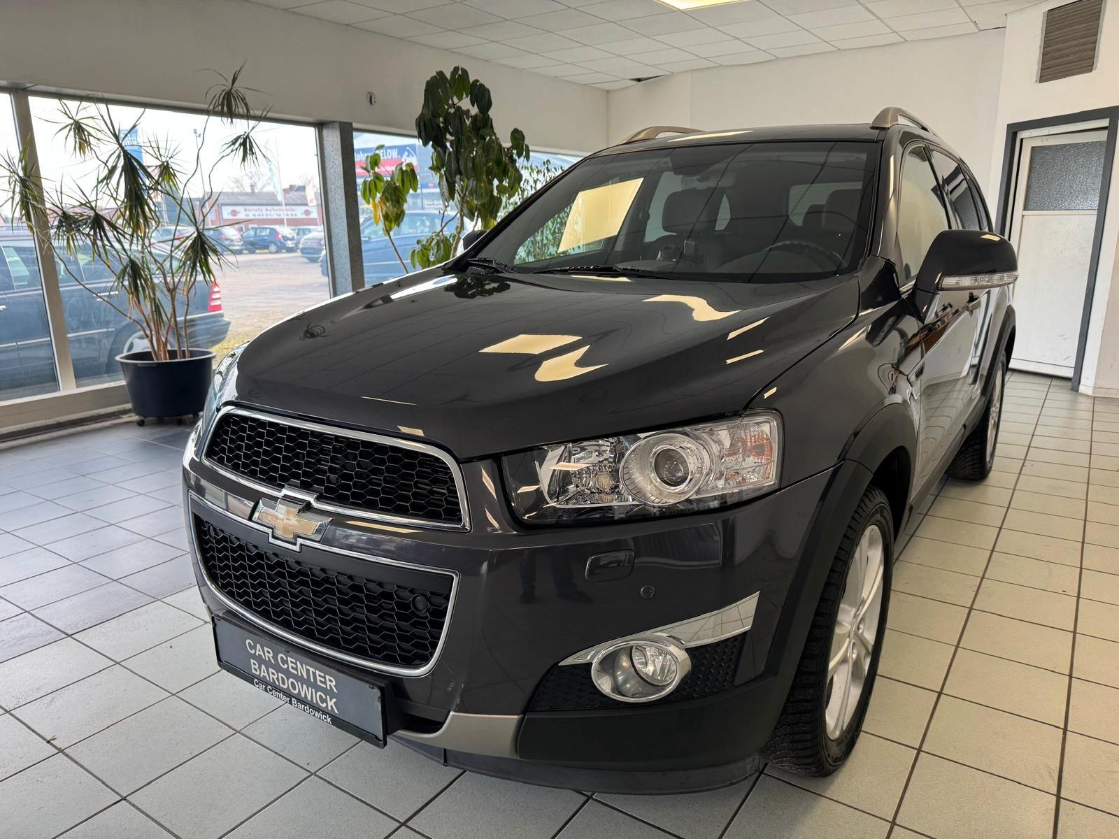Chevrolet Captiva 2.2 D  *7-Sitze+GSD+4WD+Leder+Automatik*