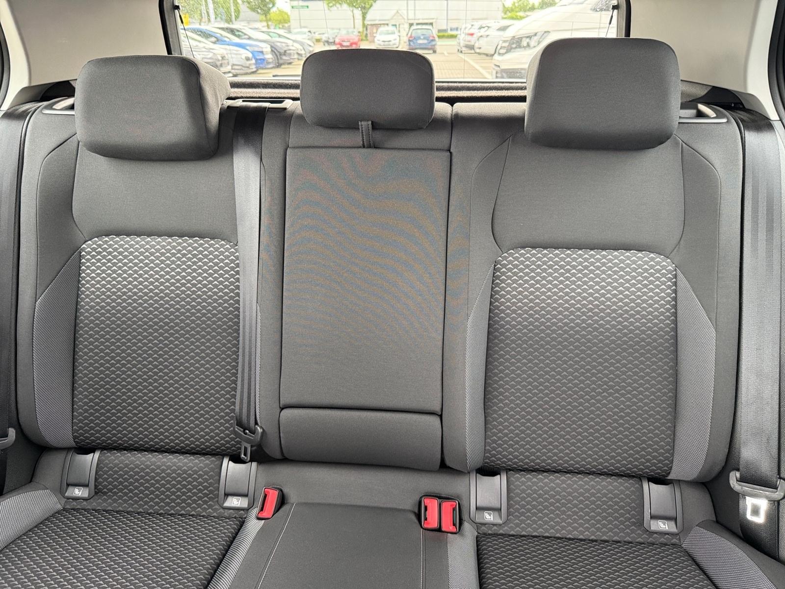 Volkswagen Golf VIII 1.5 TSI ACTIVE +LED +AHK +RKAM +ACC +N, миниатюра 21