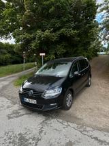 Volkswagen VW Sharan 2.0 TDI Klima Navi AHK - VW Sharan Gebrauchtwagen in Bielefeld