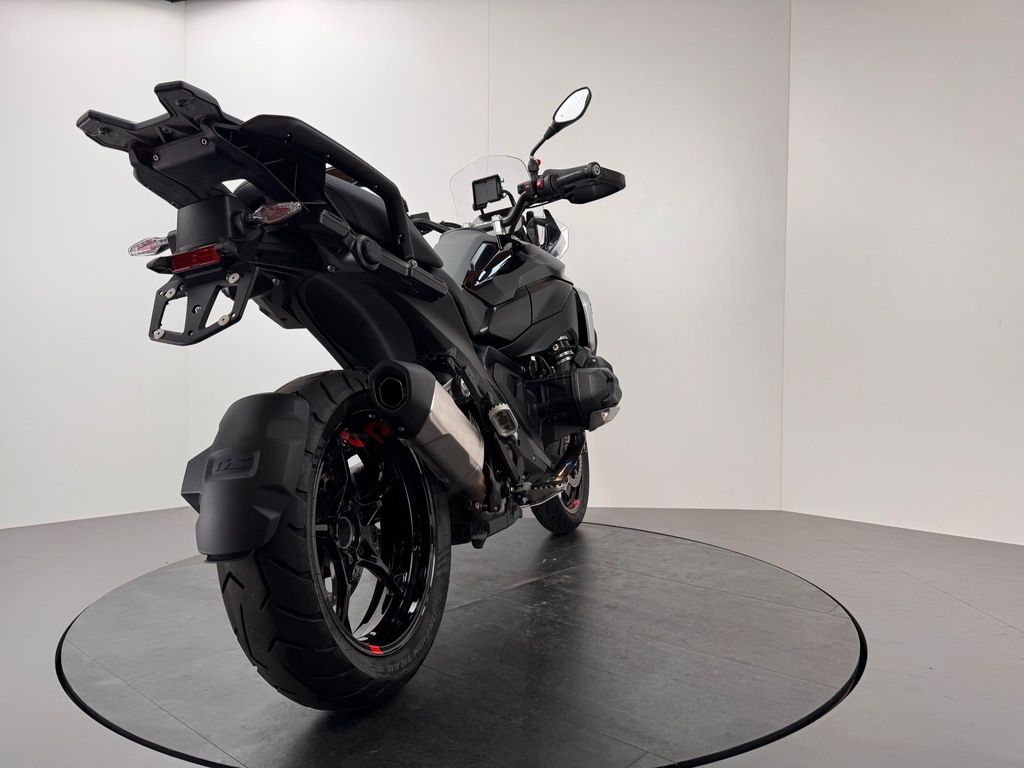 Fahrzeugabbildung BMW R1300 GS *ADAPT. FAHRWERK *3 PAKETE