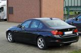 BMW 320 d Lim.TEMP PDC SHZ XEN EU5 S&S USB BT MFL BC - BMW: E32