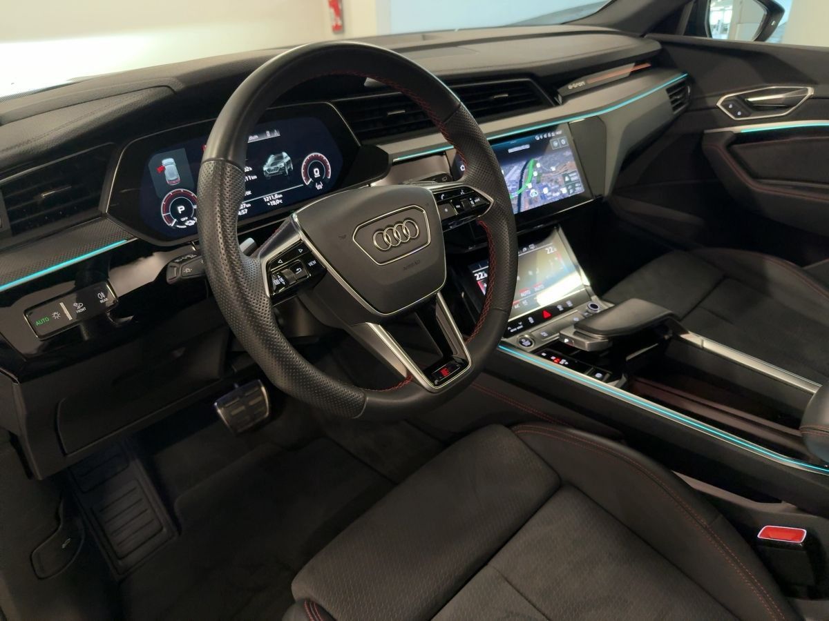 Audi Q8 e-tron - Bild 18