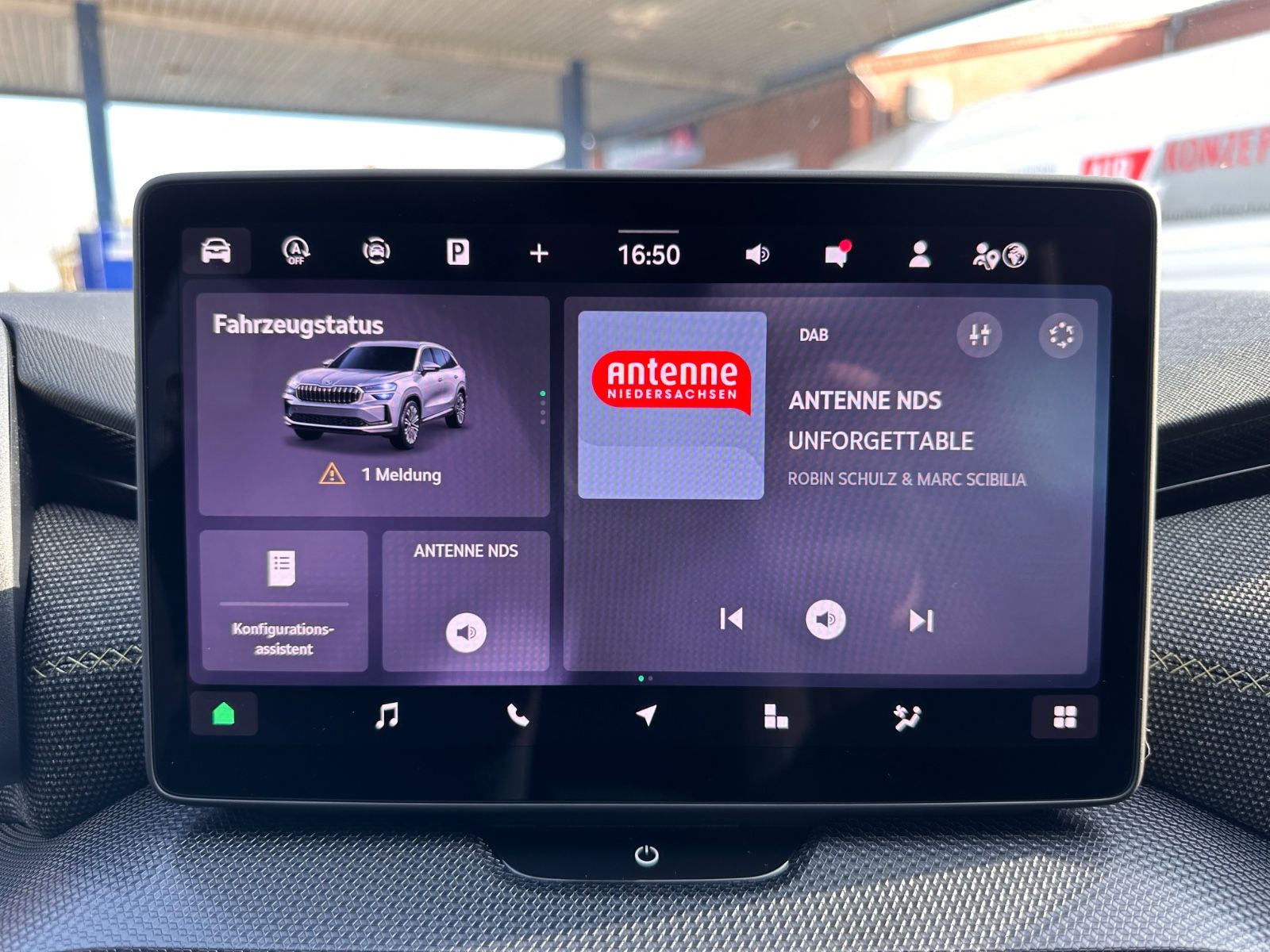 Fahrzeugabbildung SKODA Kodiaq 1.5 eTSI Selection DSG ACC/LED/PDC/SHZ