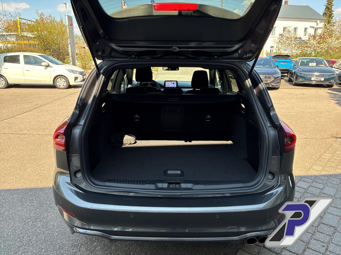 Ford Focus Turnier ST-Line NAVI+LED+WINTER-PAKET ACC 