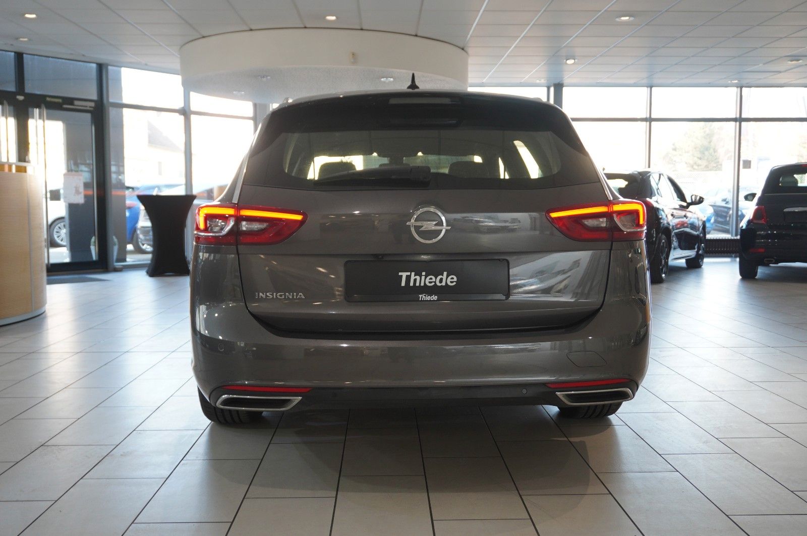 Fahrzeugabbildung Opel Insignia B ST 2.0D BUSINESS NAVI/LED/KAMERA/DAB+