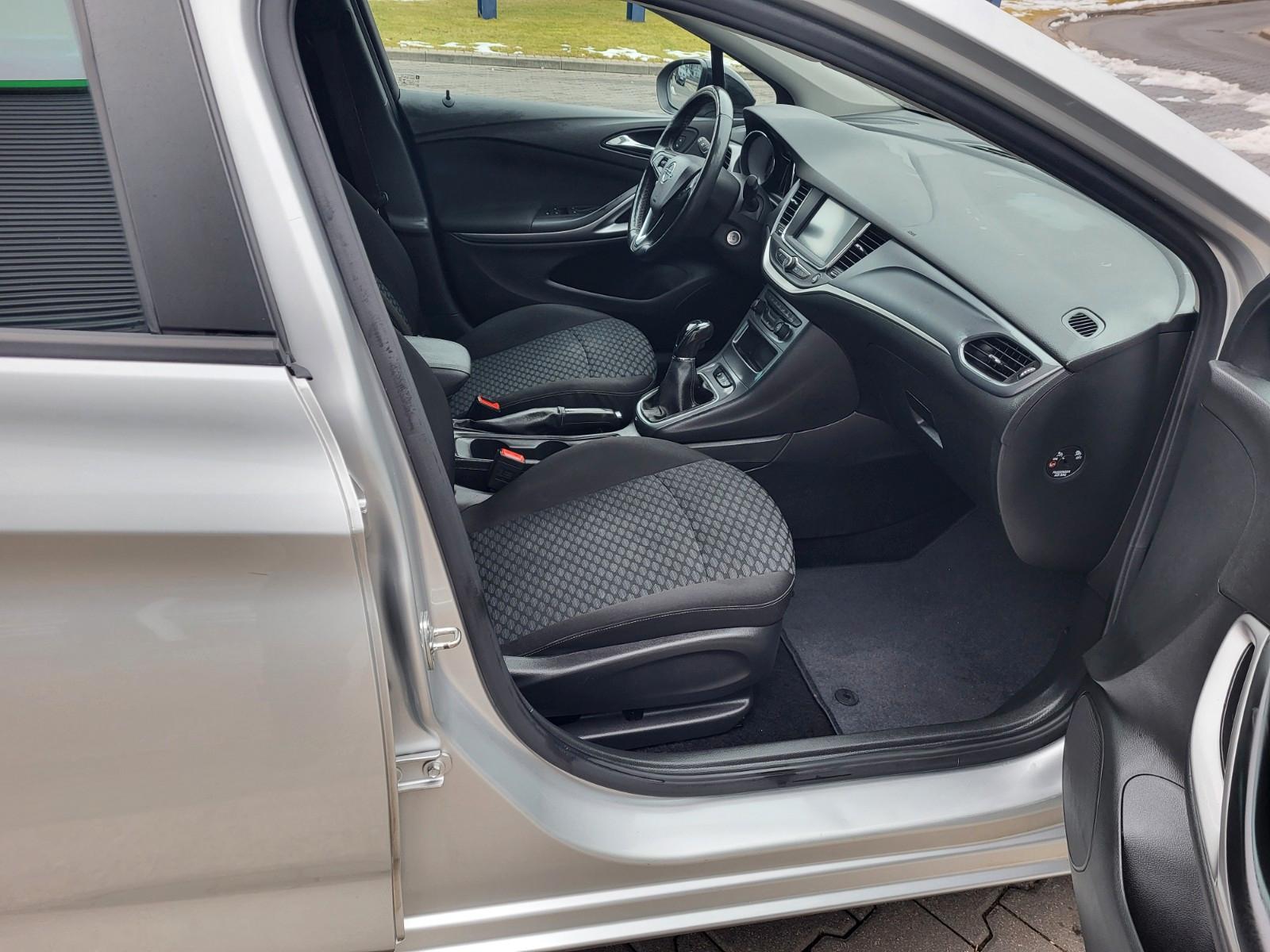 Opel Astra.1.5.CDTI. Sports Tourer. NAVI. PDC.