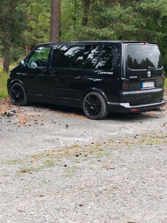 Image of Volkswagen T5 Multivan