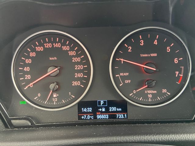 Fahrzeugabbildung BMW 218 2 Active Tourer 218 i Sport Line , NAVI, PDC