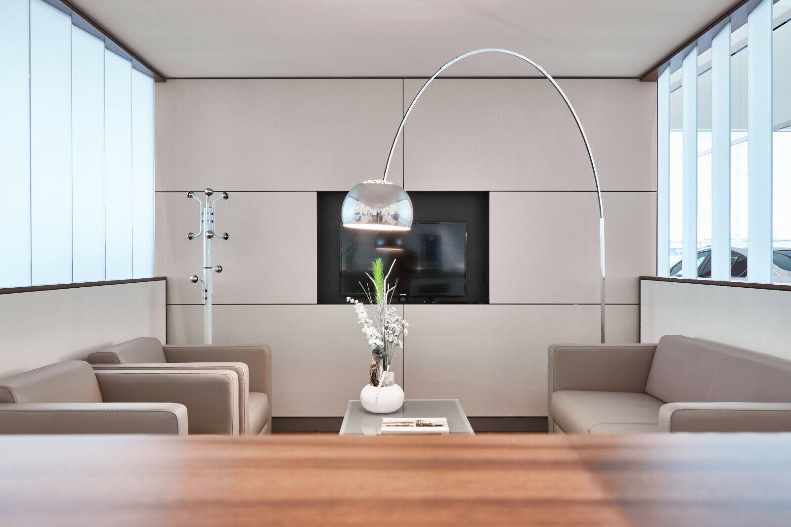 showroom-image-top