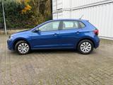 Volkswagen Polo VI Life / LED /  Allw. Reifen / Fast NEU - Volkswagen Polo: Blau