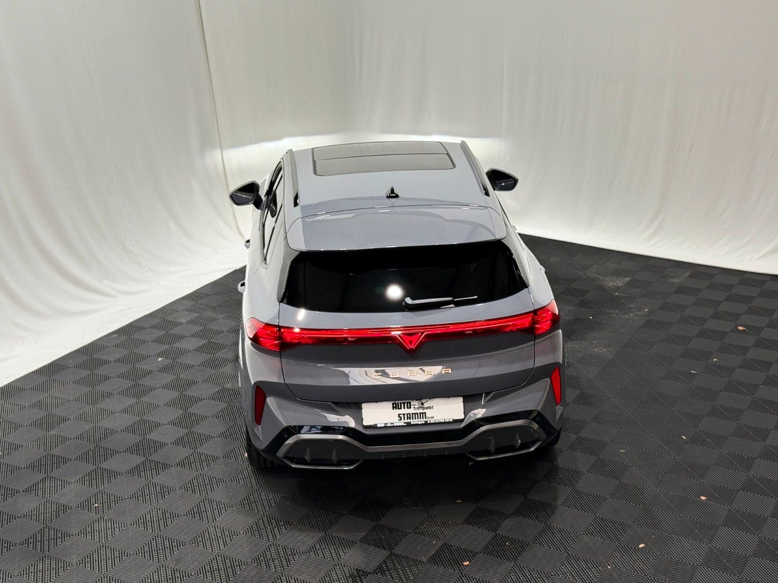 Fahrzeugabbildung CUPRA Terramar 2.0 TSI 195 kW 4Drive VZ