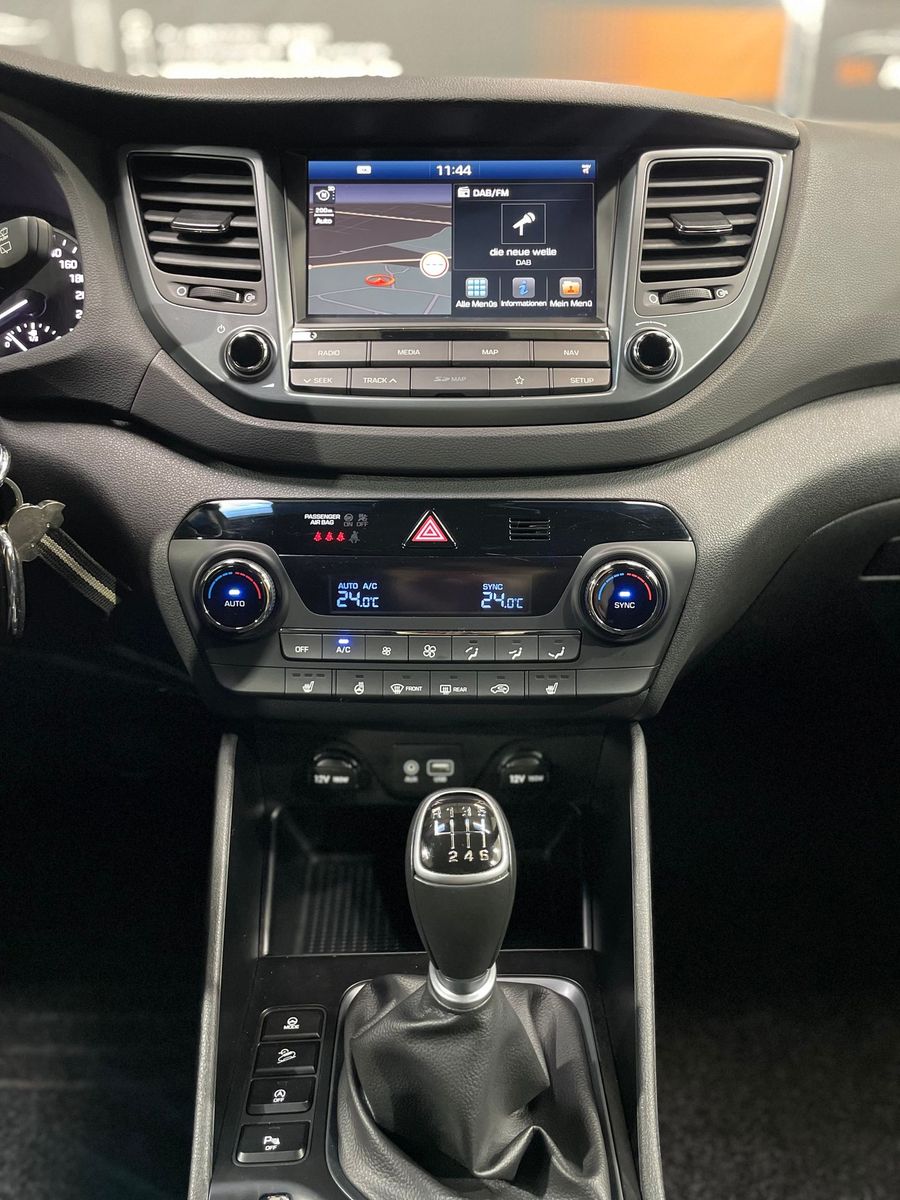 Fahrzeugabbildung Hyundai Tucson blue Passion 2WD#LED#Tempomat#Spur#Kamera