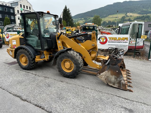 CAT 906H