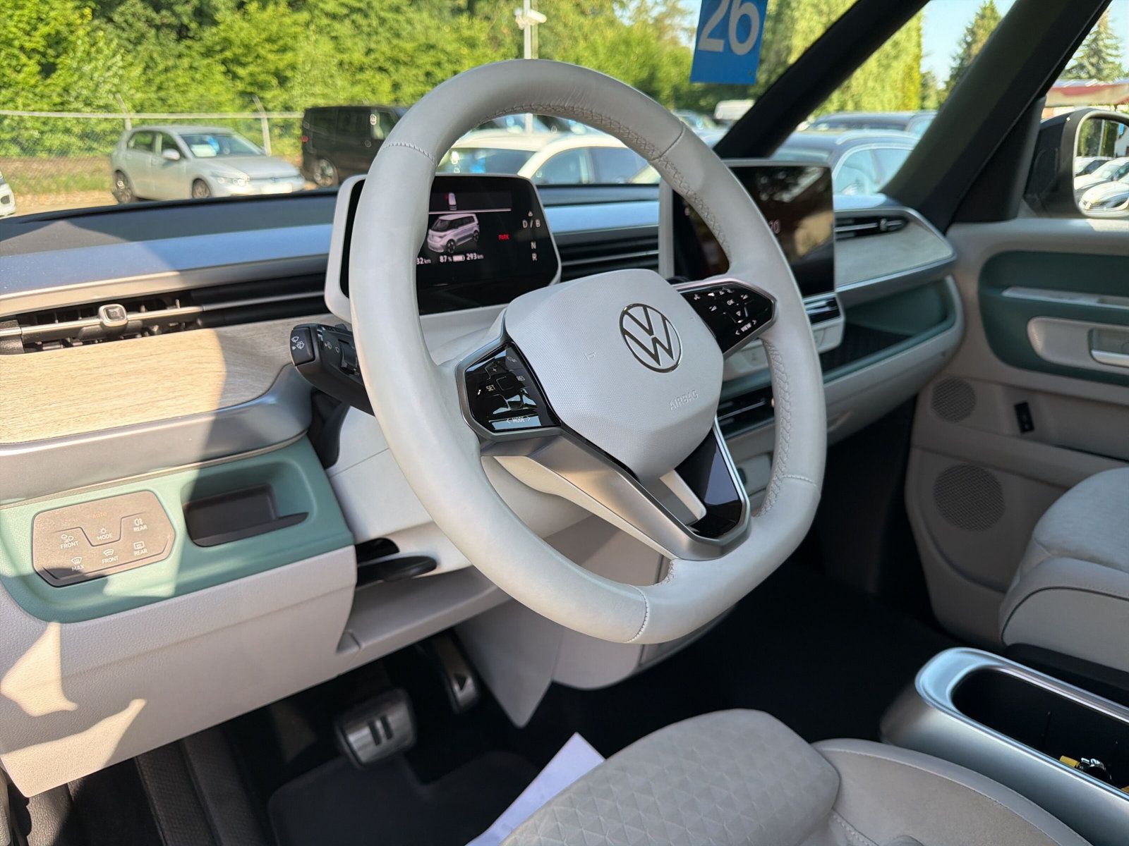 ID.Buzz Bus PRO 150KW Matrix AZV Navi