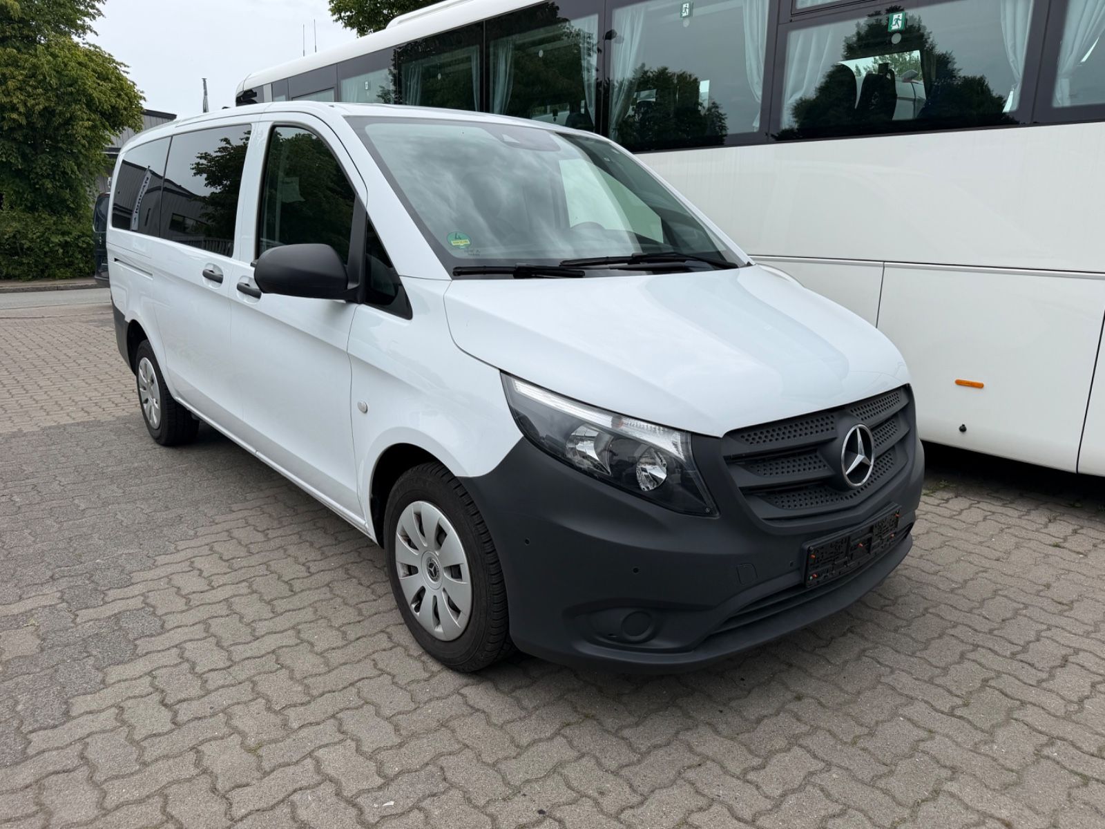 MERCEDES-BENZ Vito 116 CDI Tourer Automatik Klima Standh Tempo