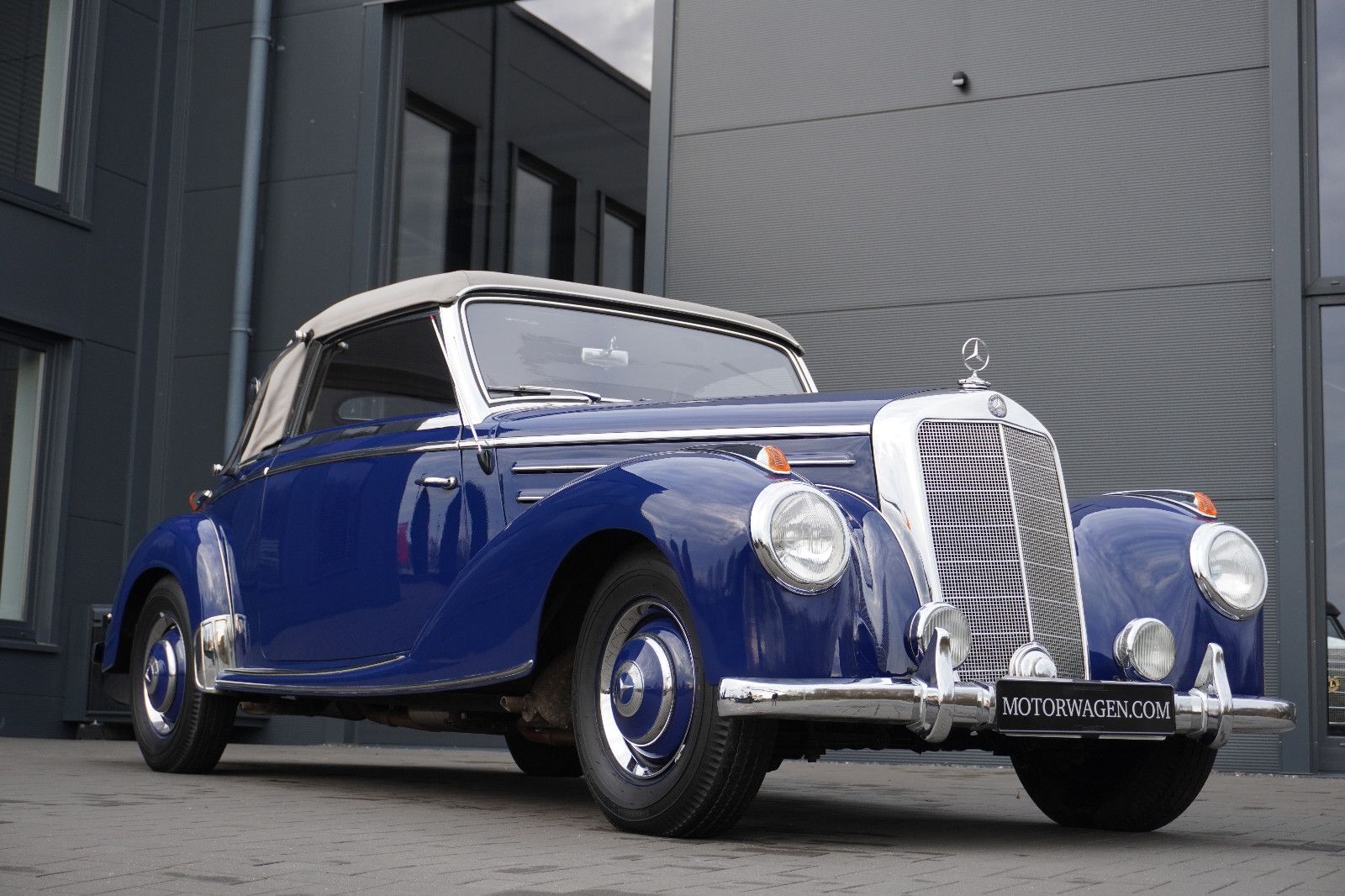 Fahrzeugabbildung Mercedes-Benz 220 A Cabriolet