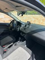 Seat Ibiza Automatik Coupé Kleinwagen Fahrzeug Auto - Seat Ibiza mit Benzin-Antrieb: Sportwagen