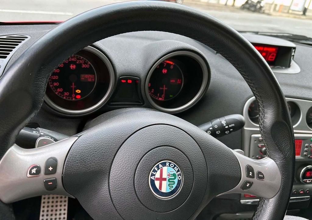 Alfa Romeo 156
