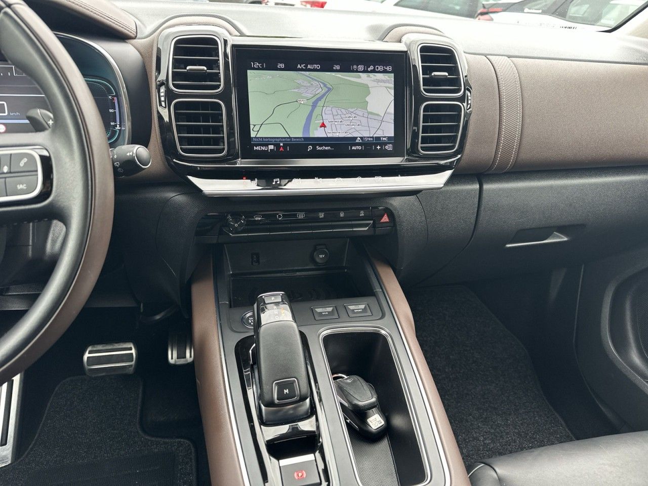 Fahrzeugabbildung Citroën C5 Aircross 2.0 HDI SHINE 180EAT*Navi* - mit KI generiert/bearbeitet