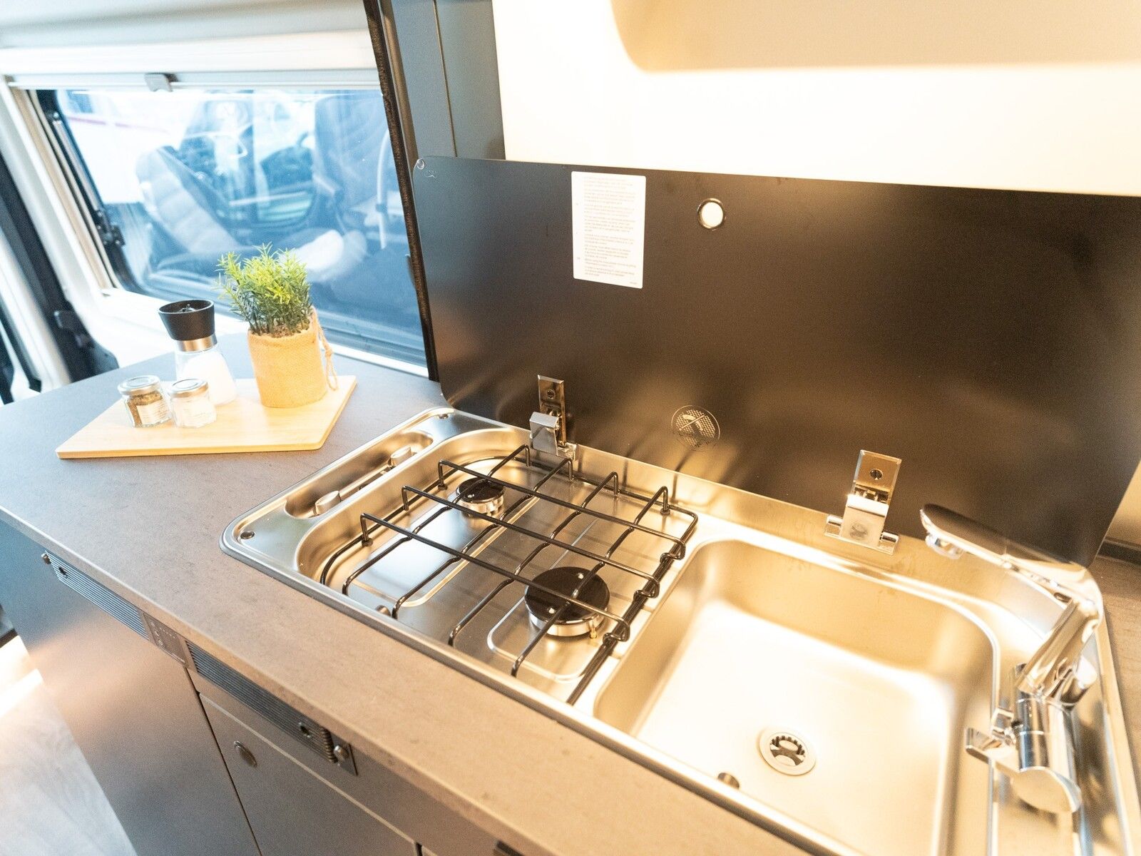 Fahrzeugabbildung Sunlight Cliff X 600 RT Schwenkbad*Dieselheizung*Faltverd