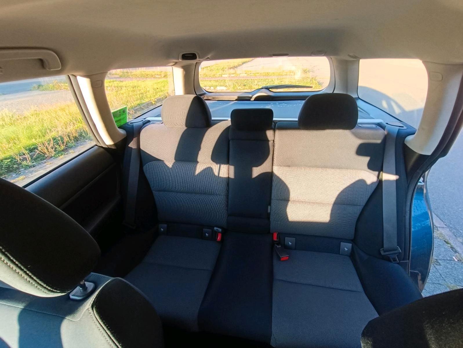 Subaru Legacy 2006 — photo 9