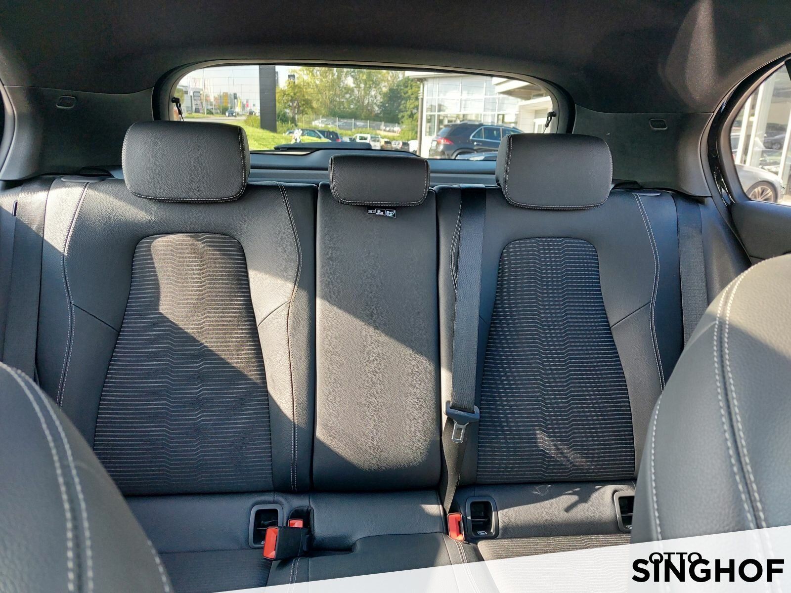 Fahrzeugabbildung Mercedes-Benz A 200 Progressive Pano+AHK+LED+Memory Sitze+TOTW