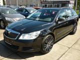 Skoda Octavia 1.6 TDI Active Combi - Skoda Octavia aus 2012 mit Diesel-Antrieb: Kombi, 1.6