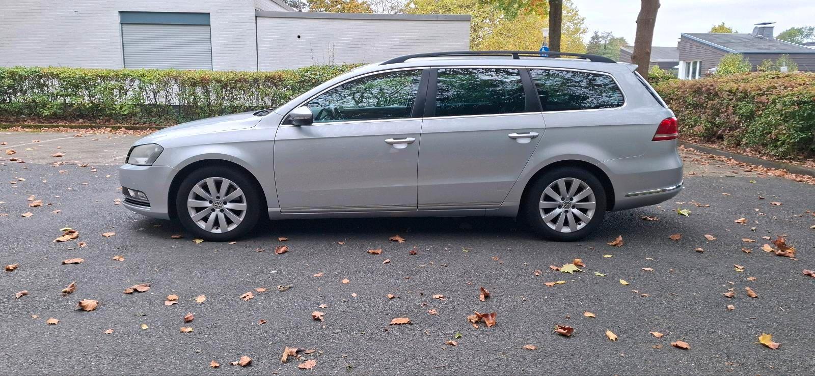 Volkswagen Passat 2012 — photo 7
