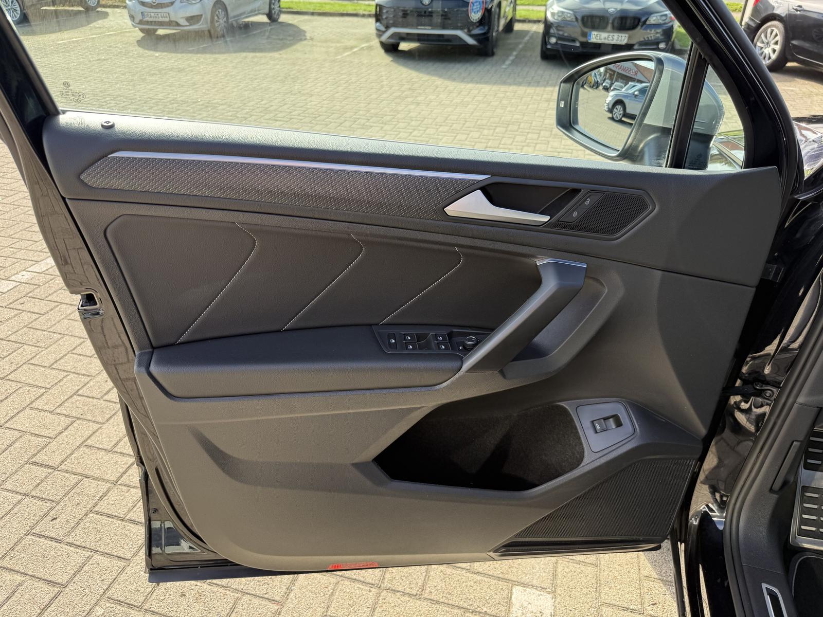 Volkswagen Tiguan Allspace R-Line 4Motion,AHK,Virtual,Kessy, миниатюра 15