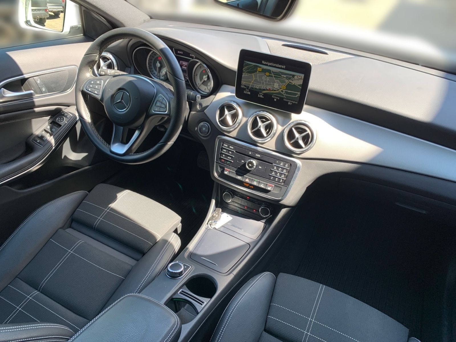 Fahrzeugabbildung Mercedes-Benz GLA 220 d 7-DCT Urban Bavi Kamera Xenon