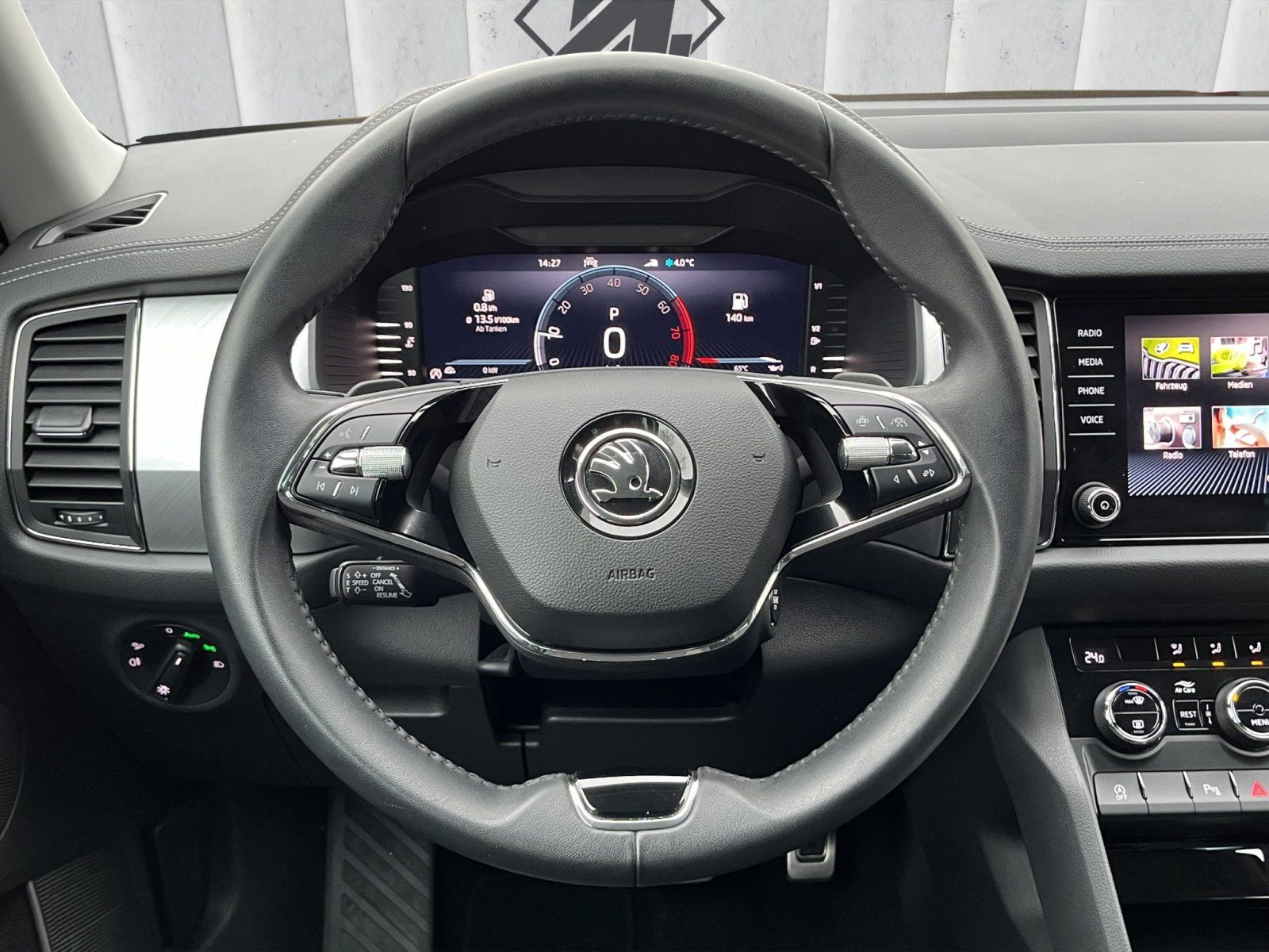 Fahrzeugabbildung SKODA Kodiaq 1.5 DSG*7-Sitze*ACC*VirtC*Matrix*Kamera**