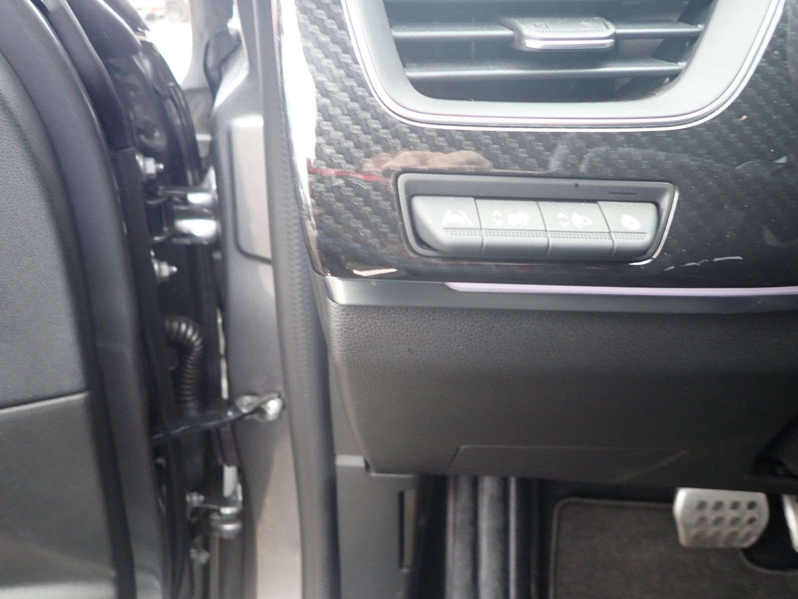 Fahrzeugabbildung Renault Arkana R.S. Line E-TECH 145