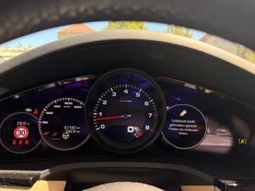 Porsche Cayenne - 6