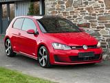 Volkswagen Golf VII GTI ACC/1-Hand/Schiebedach/LED/Bi-Xenon - Volkswagen Golf: Rot, V GTI