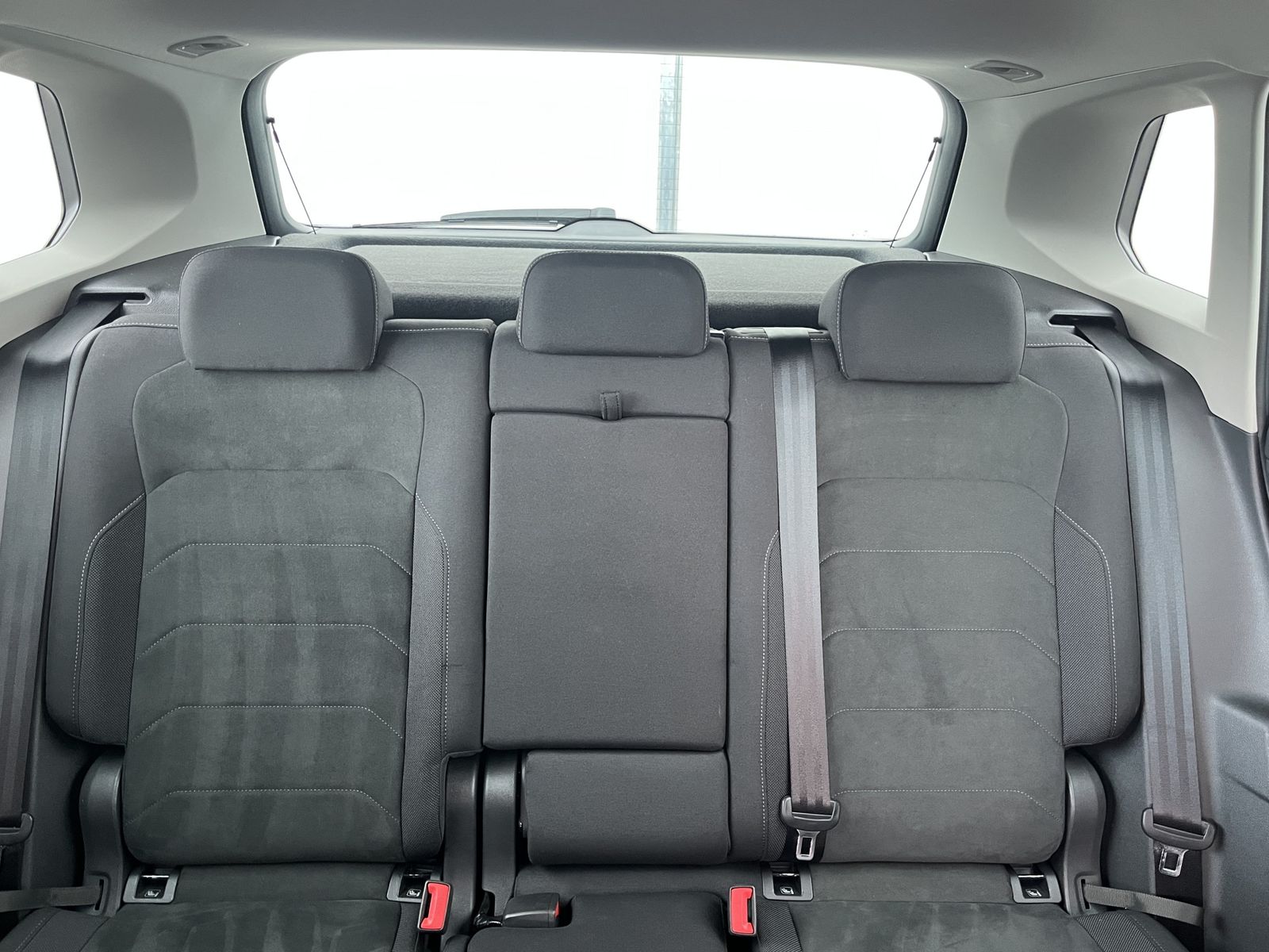 Volkswagen Tiguan 1.4 TSI e-Hybrid Elegance 156€ m.20% Anz. foto 18