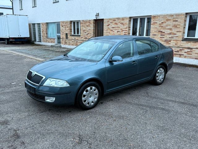 Skoda Octavia Elegance - 1. Hand - TÜV 02/2025 - AHK