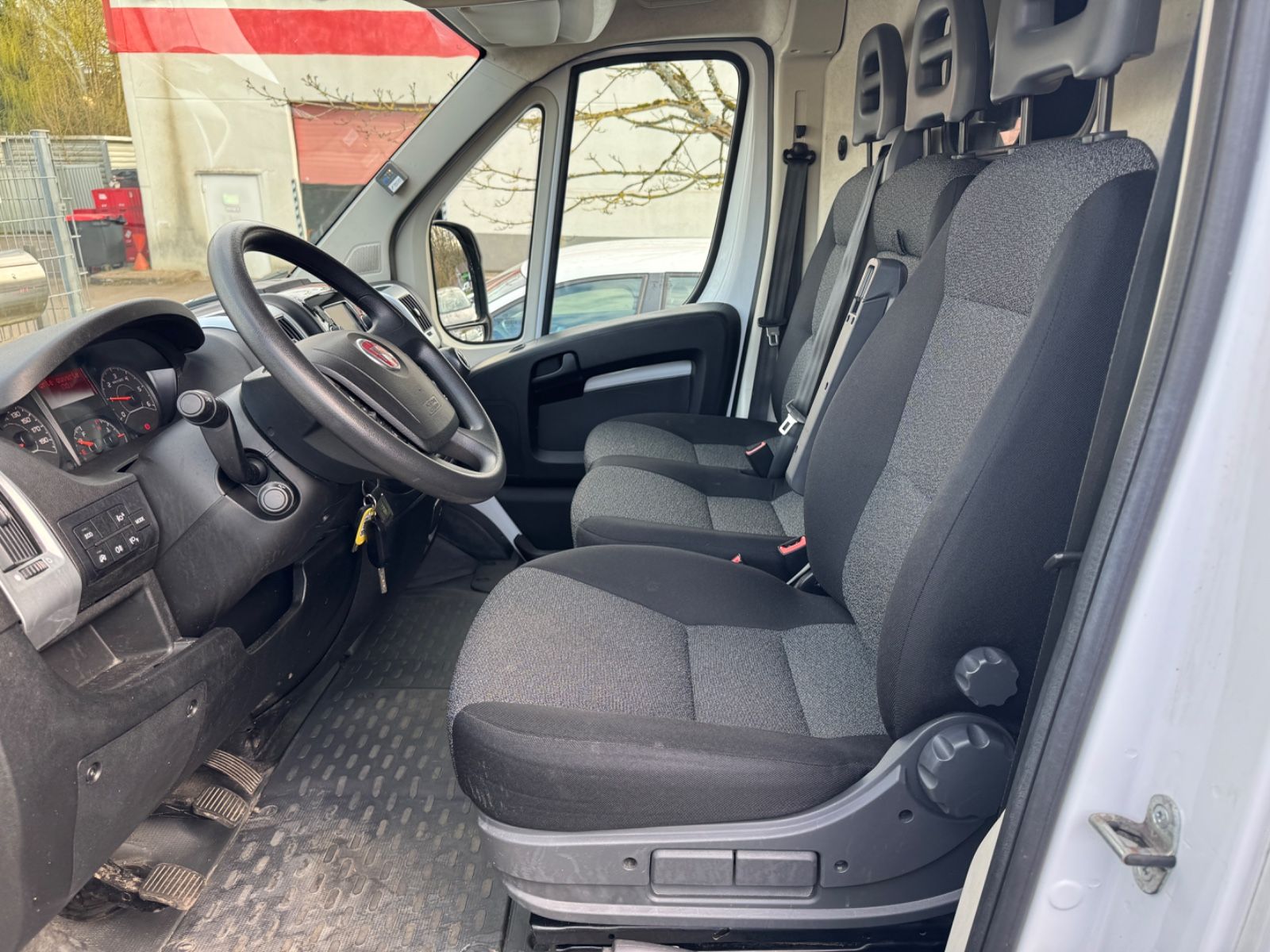 Fahrzeugabbildung Fiat Ducato Hochr.-Kasten 35 140 L2H2 RS: 3450 mm