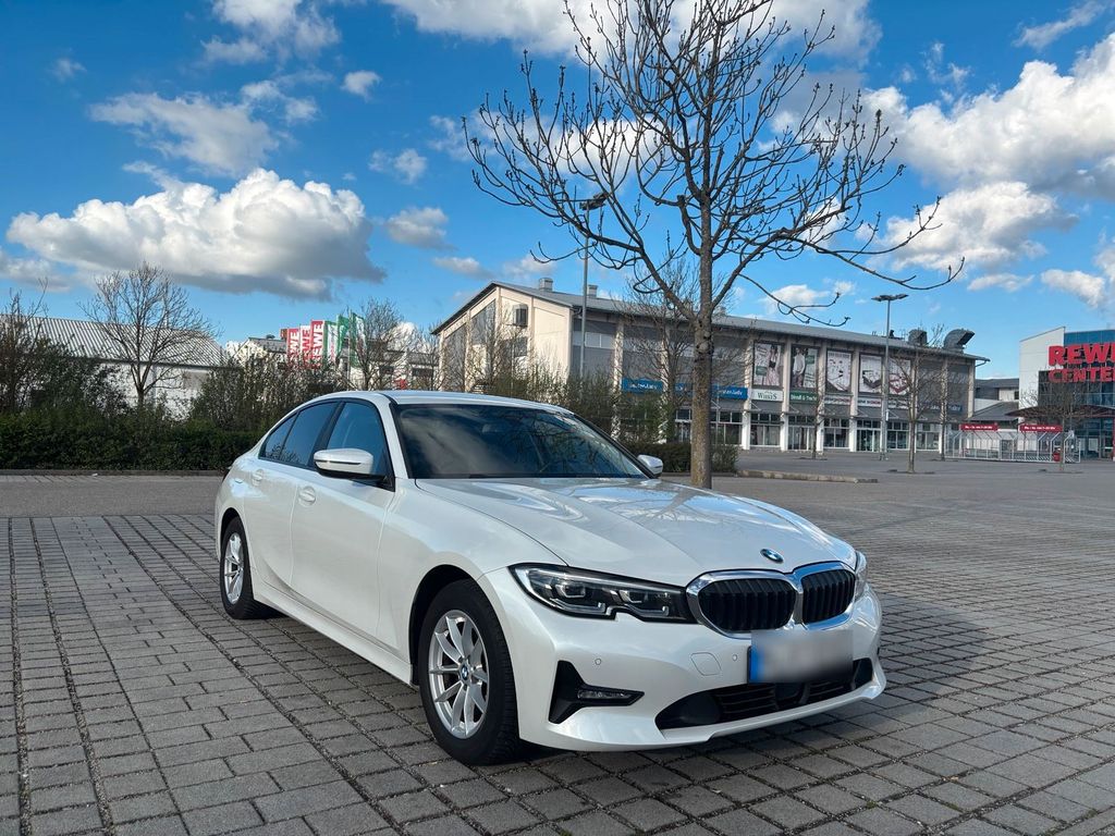Image of BMW 320