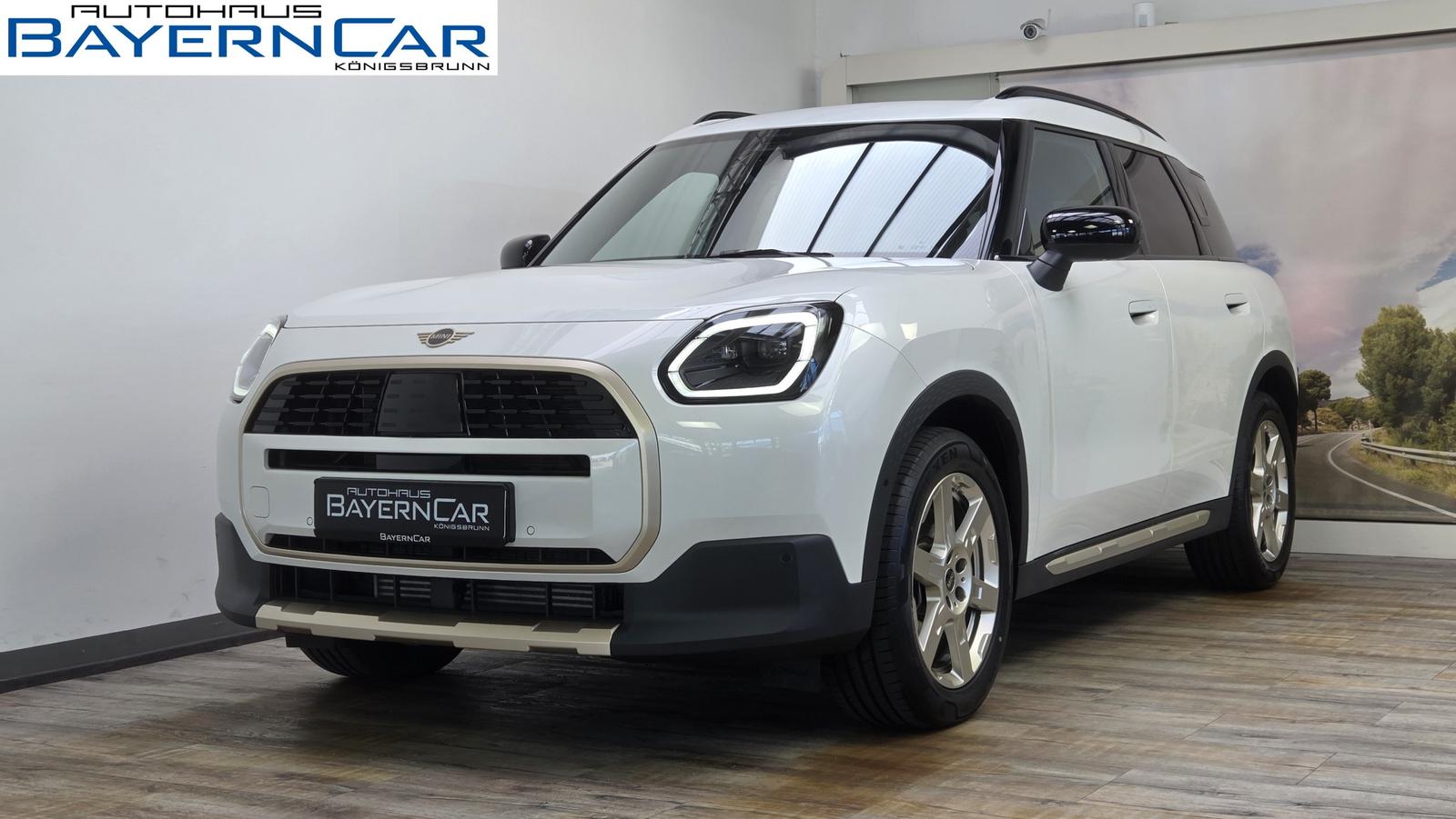 MINI Cooper C Countryman Favoured PaketM JCW Pano AHK