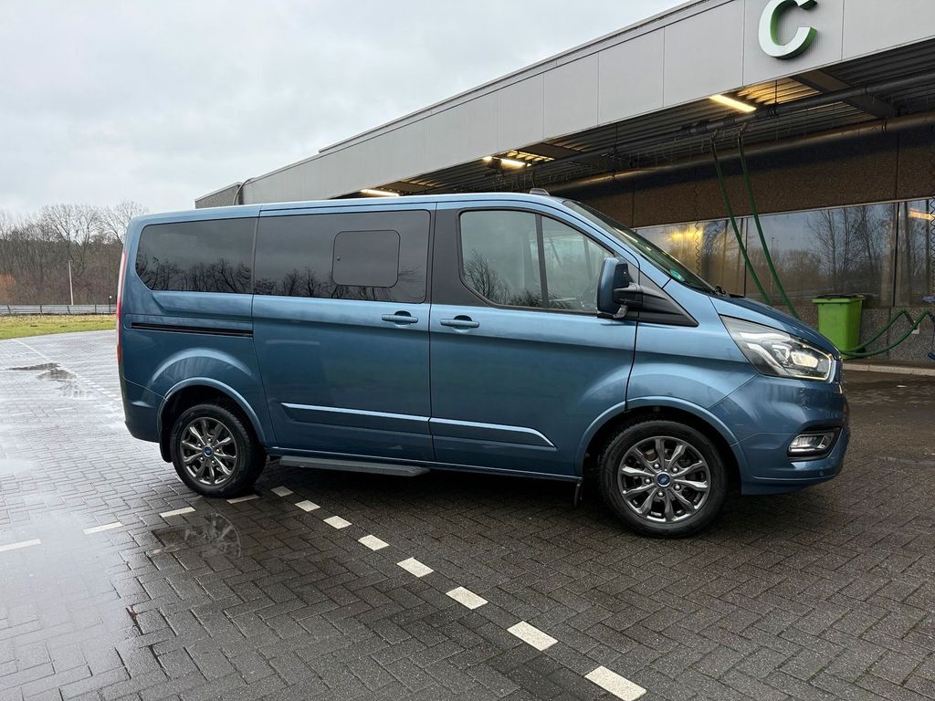 Image of Ford Tourneo Custom