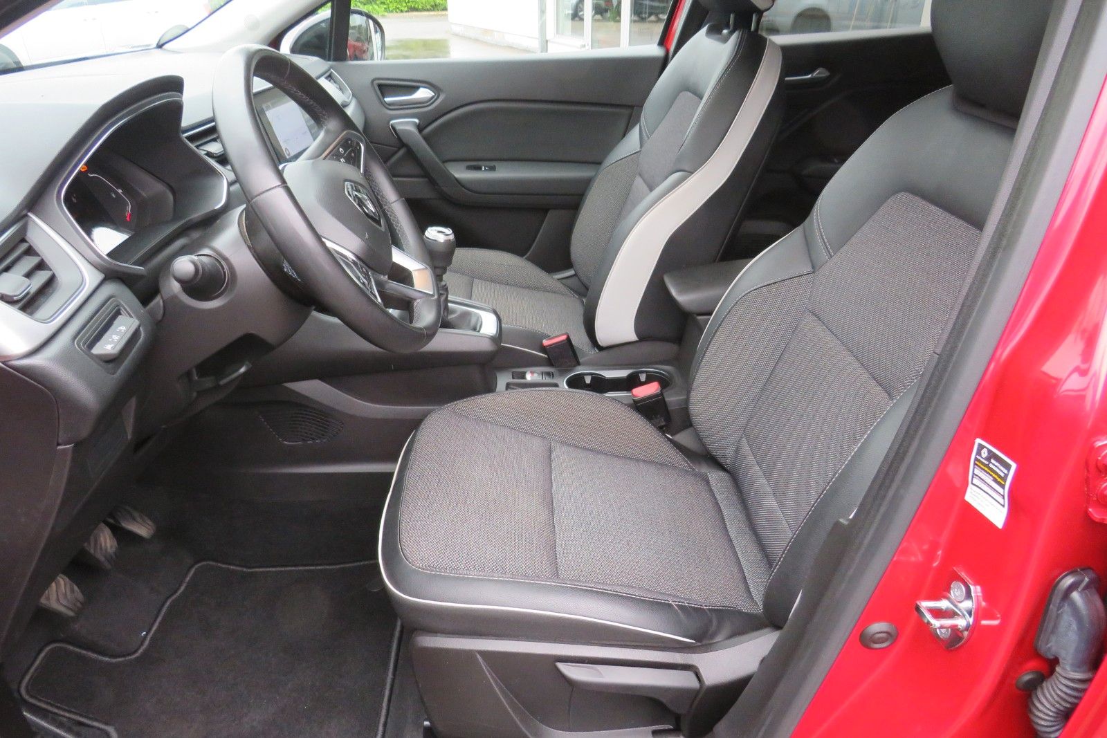 Fahrzeugabbildung Renault Captur II "INTENS" AHK NAVI 18` KAMERA SITZH.