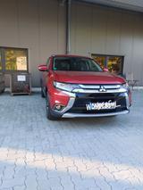 Mitsubishi Outlander 2.0 MIVEC Plus ClearTec 2WD Plus - Mitsubishi Outlander von privat