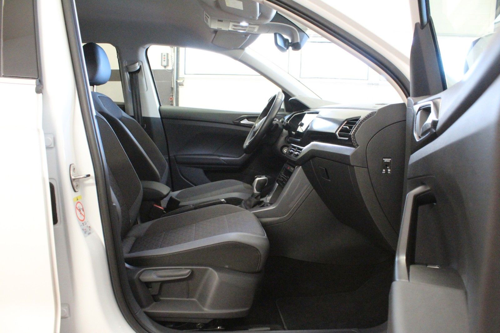 Fahrzeugabbildung Volkswagen T-Cross 1.0 TSI DSG *Sitzhzg*Kamera*AHK