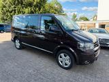 Volkswagen T5 Transporter Bus Multivan Highline - VW T5 Transporter in Bonn