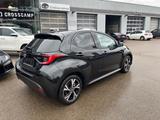 Toyota Yaris Hybrid 1,5L Teamplayer Safety + Comfort Pa - Toyota Yaris: Deutschland, Team