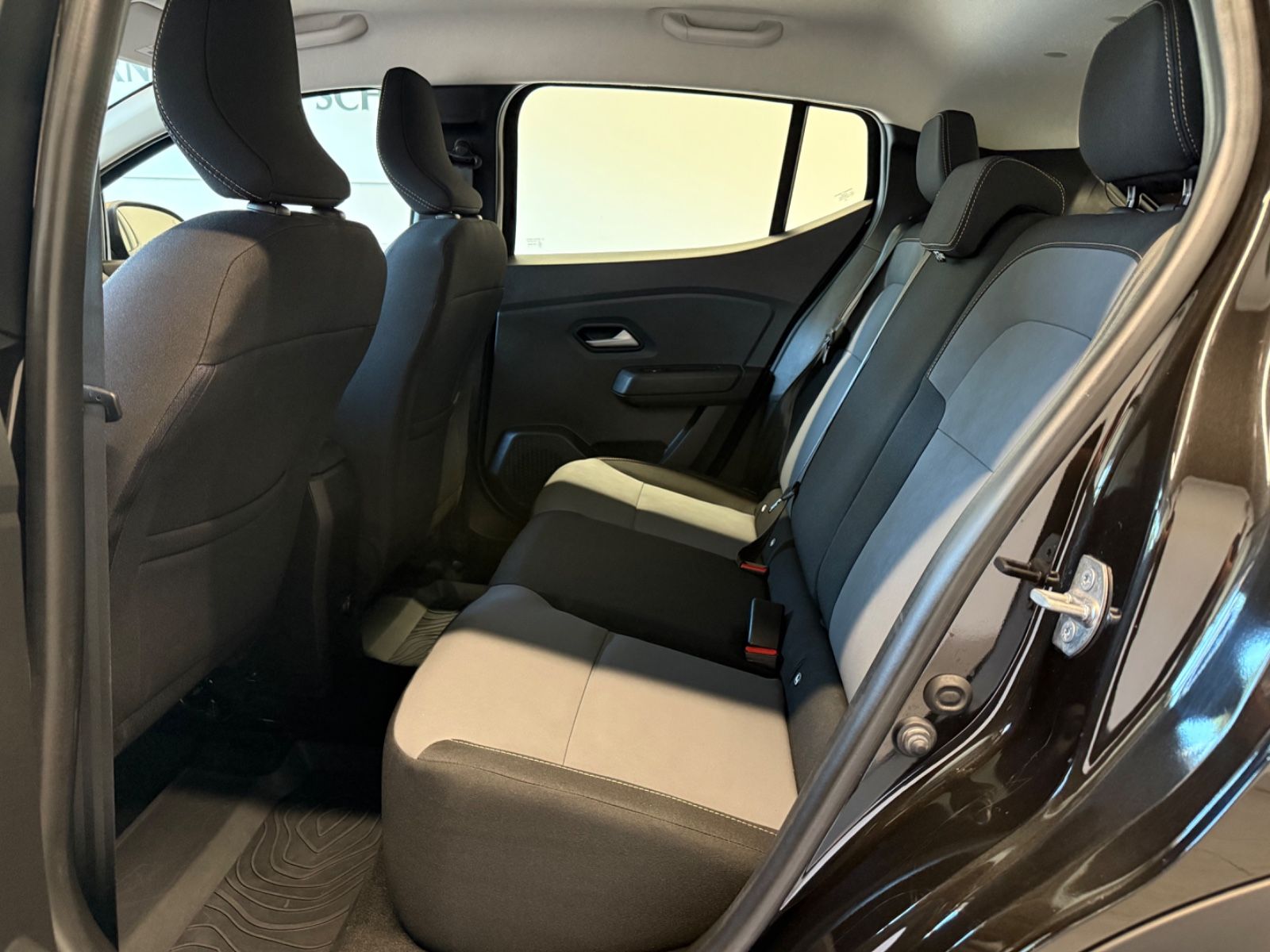 Fahrzeugabbildung Dacia Sandero III Stepway Extreme CVT, WENIG KM!