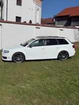 Audi RS4 4.2 quattro Avant - - Audi RS4