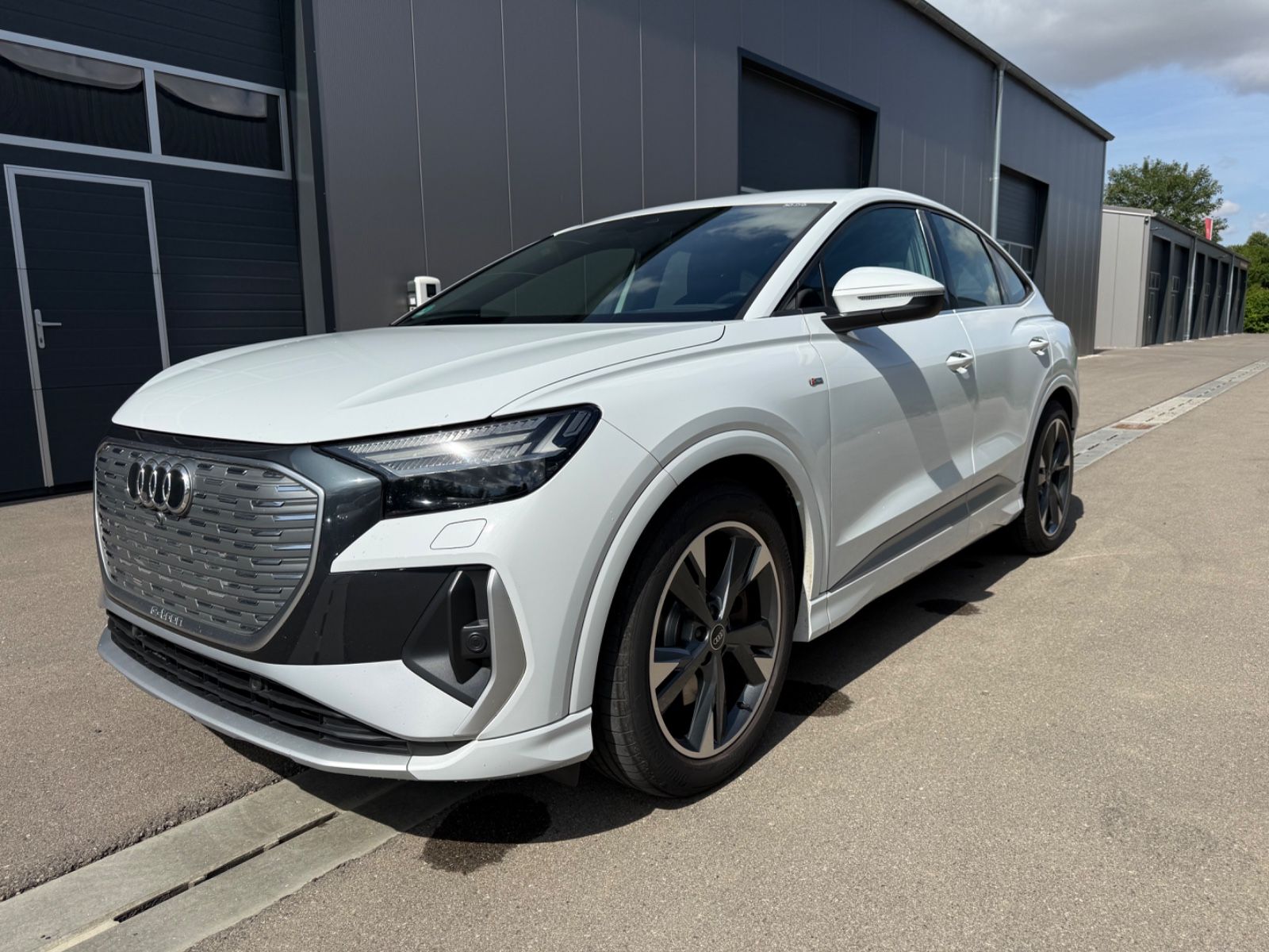 AUDI Q4 e-tron Sportback 50 e-tron+S-Line+Alu 20"+HUD